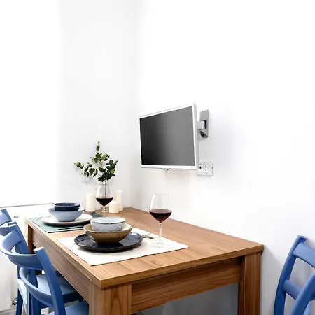 Railway Apartment *